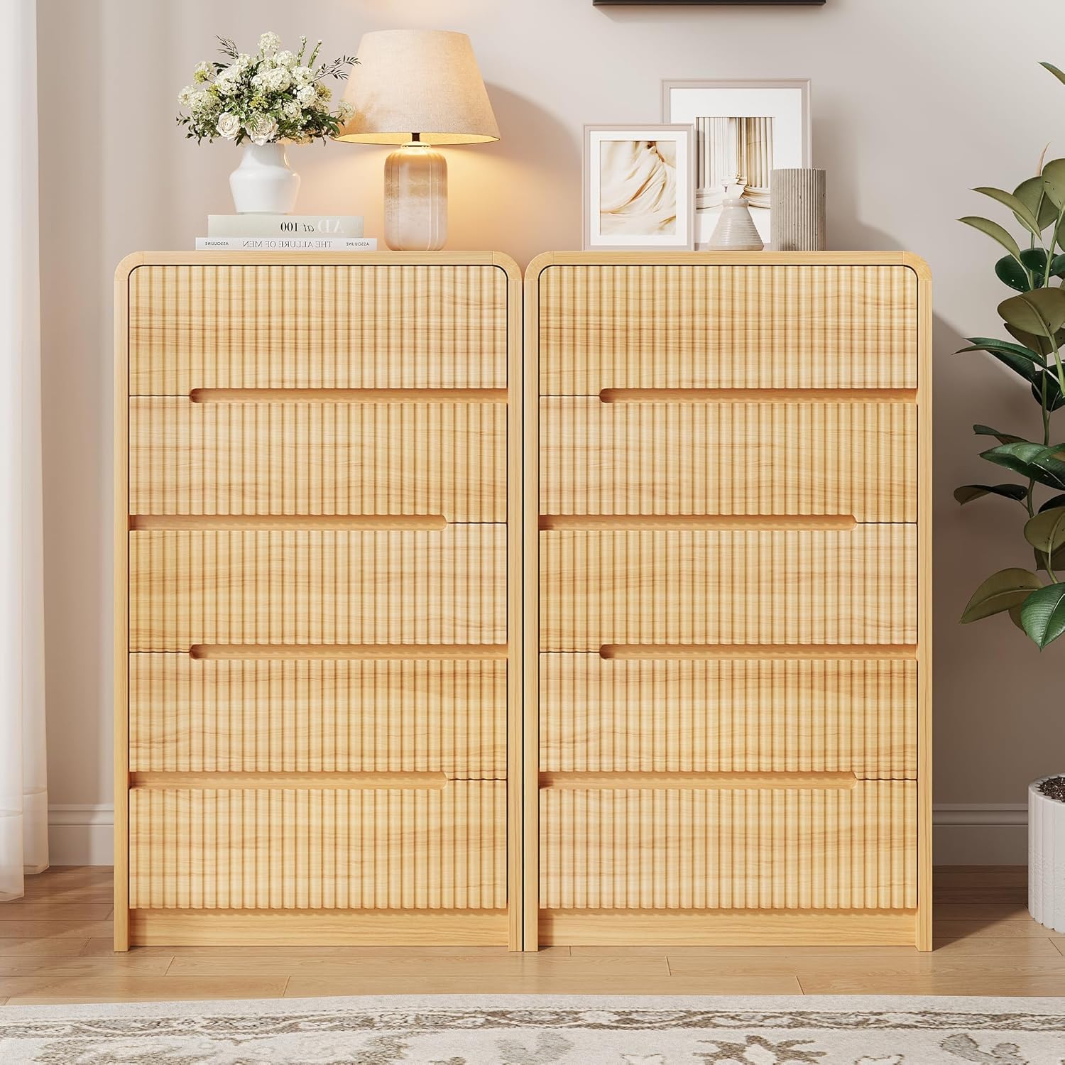 Fluted Dresser for Bedroom, 5 Drawer Dressers for Closet Small Wood Dresser Modern TV Stand, Wooden Clothes Storage Organizer Chest of Drawers for Living Room Hallway Entryway