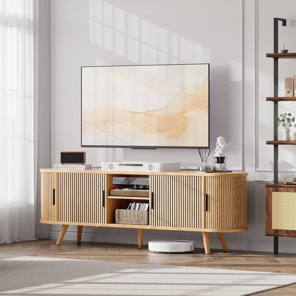 62" Fluted TV Stand, Mid Century Modern TV Stand for TVs up to 70", Entertainment Center with Storage, Sliding Doors, Adjustable Shelf, Wood Media Console for Living Room, Bedroom, Natural