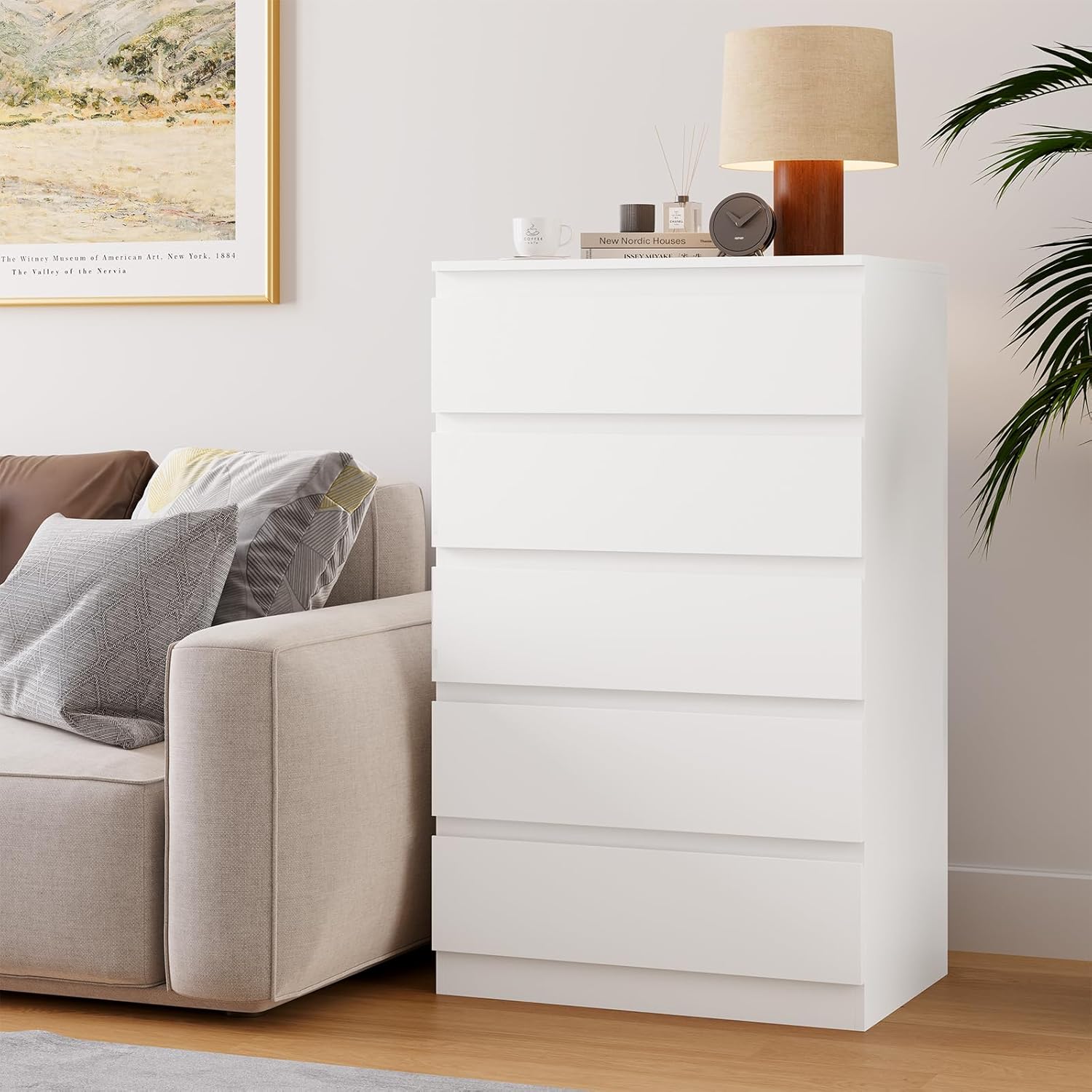 White Wood Dresser for Bedroom, 5 Drawer for Clothes Storage, Modern Dresser with Wide Drawers, Wide Wooden Chest Drawers for Living Room, Entryway, TV Stand